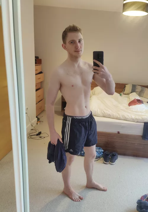 Slowly building that summer bod by Atomlad360