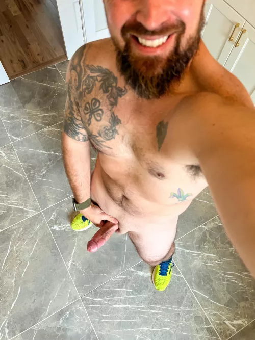 Slowly cooling off after a lunch break cycle (M) by SoutheastEggplant