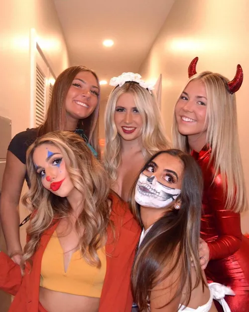 sluts by siimple_code