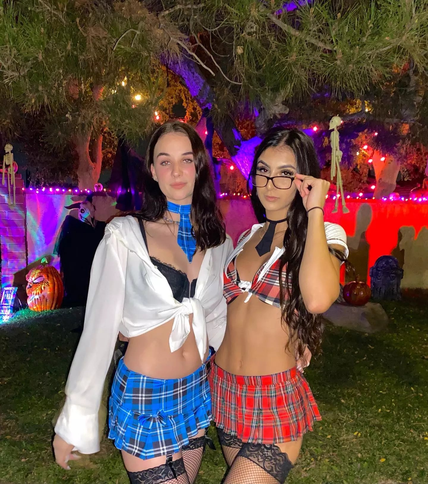Slutty babes ready to party posted by siimple_code