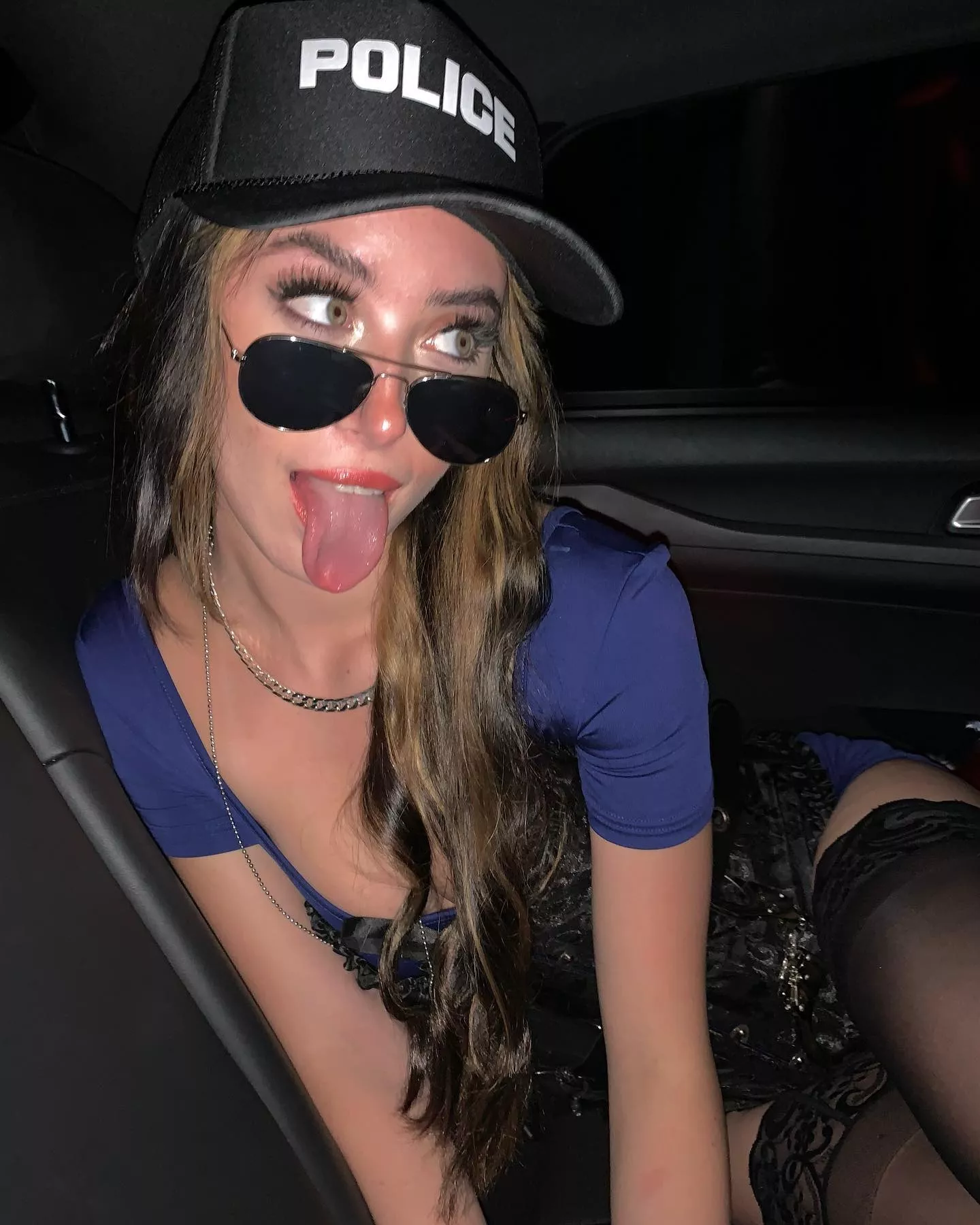 Slutty COP! posted by siimple_code