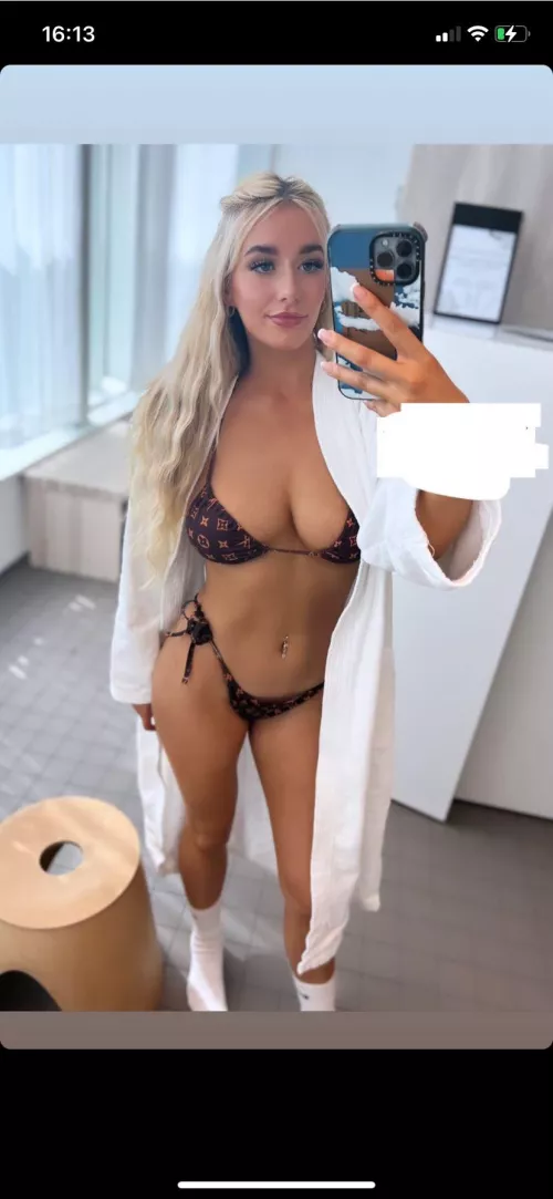 Slutty Erin again by unkownP02