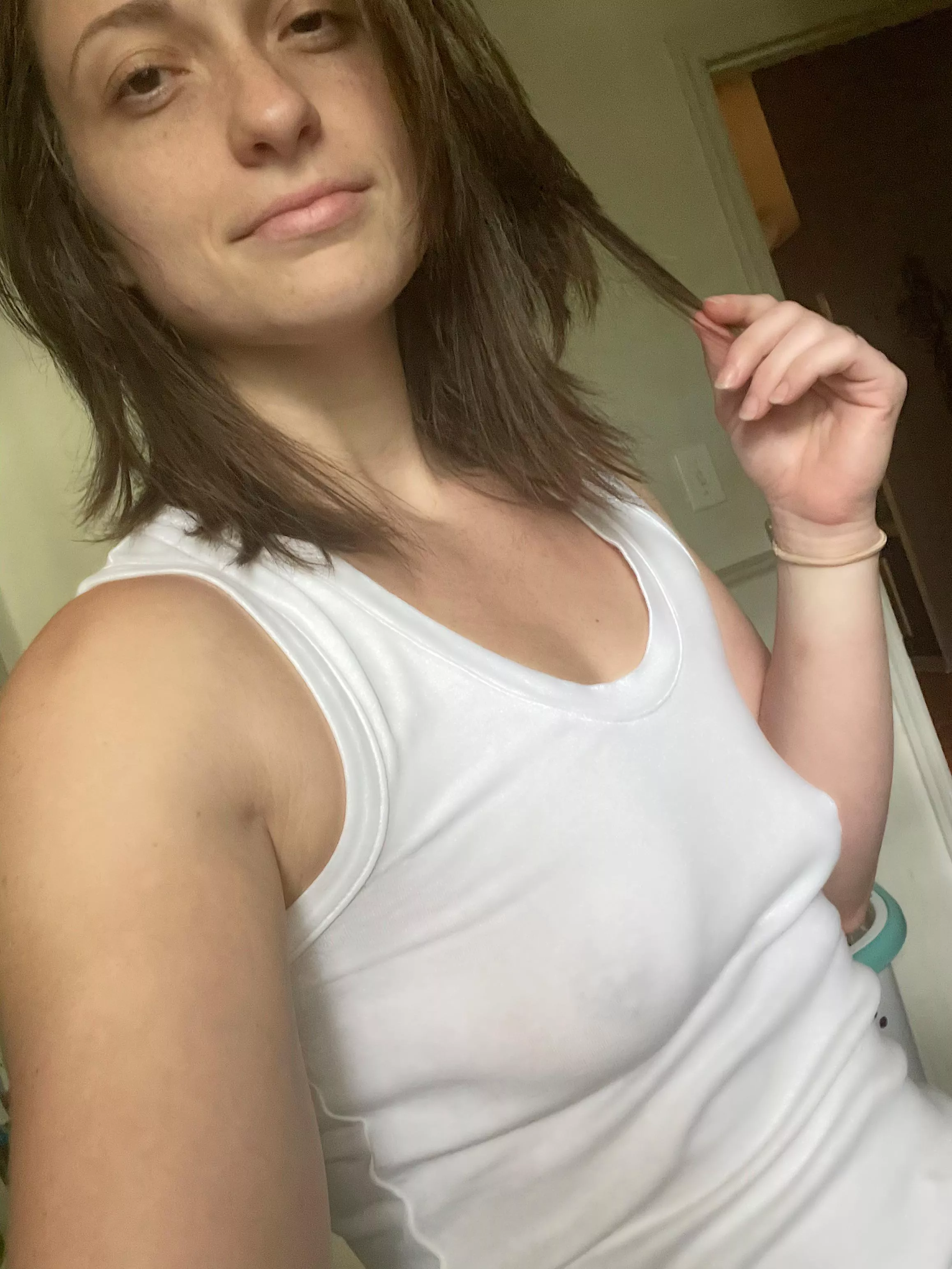 Small and cute mom tits to peek you up this weekend! 🥰 posted by mama_h55