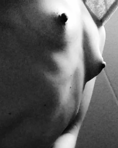 Small boobs .... nippels [ F]33 posted by cowboyandgirls