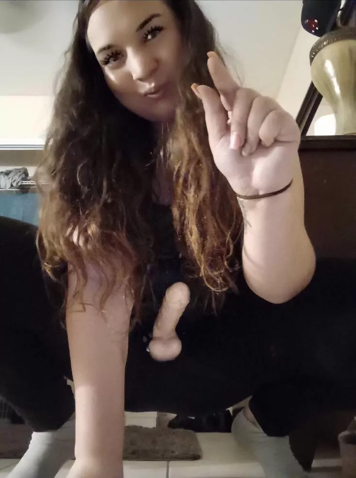 Small dick Sunday 😈 come and sit on my dick you pathetic sissy while I humiliate you 😳🥵 [domme] posted by findombaby6969