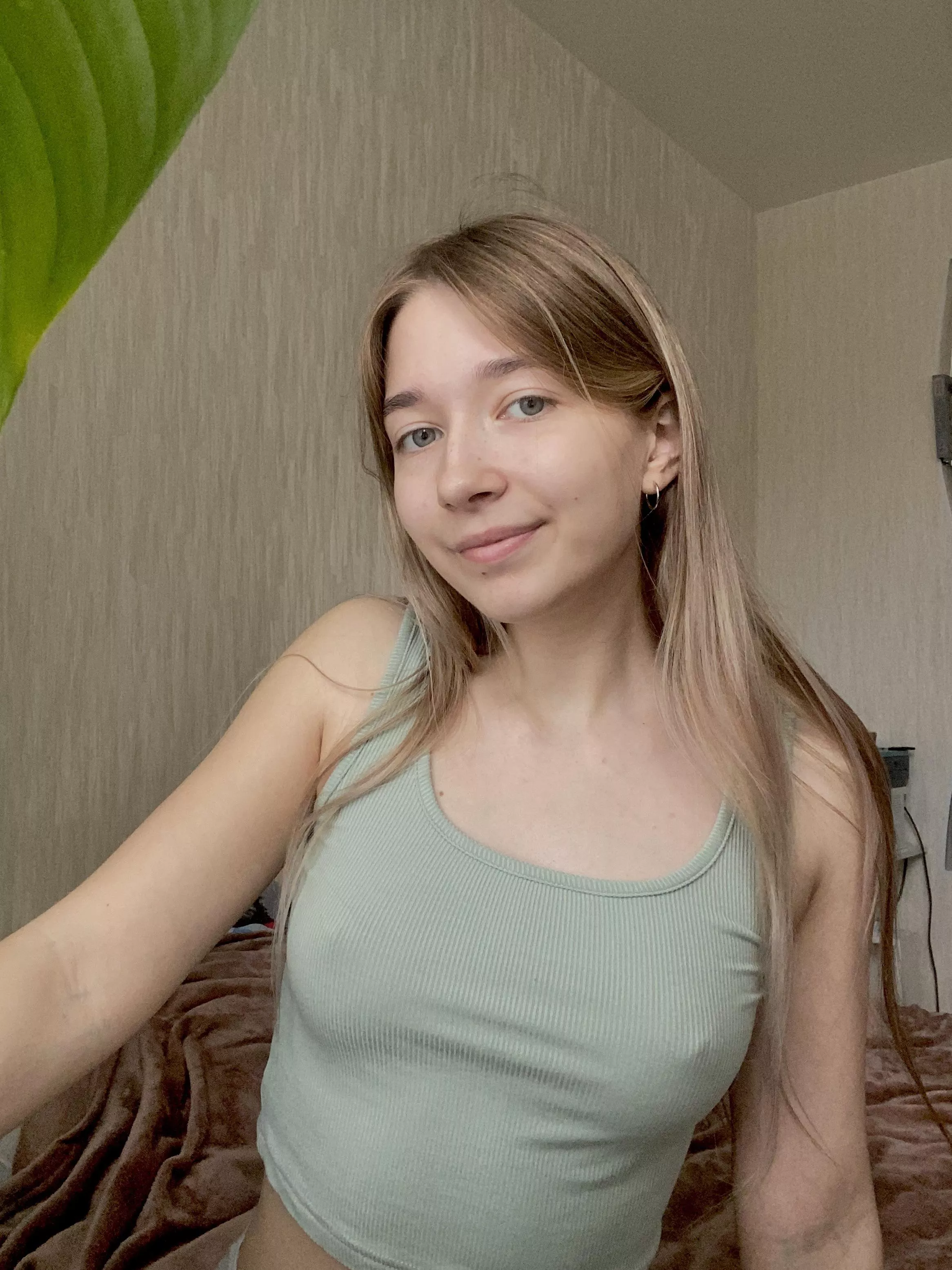 Small is not always bad? 🙈[F18] posted by emilybay