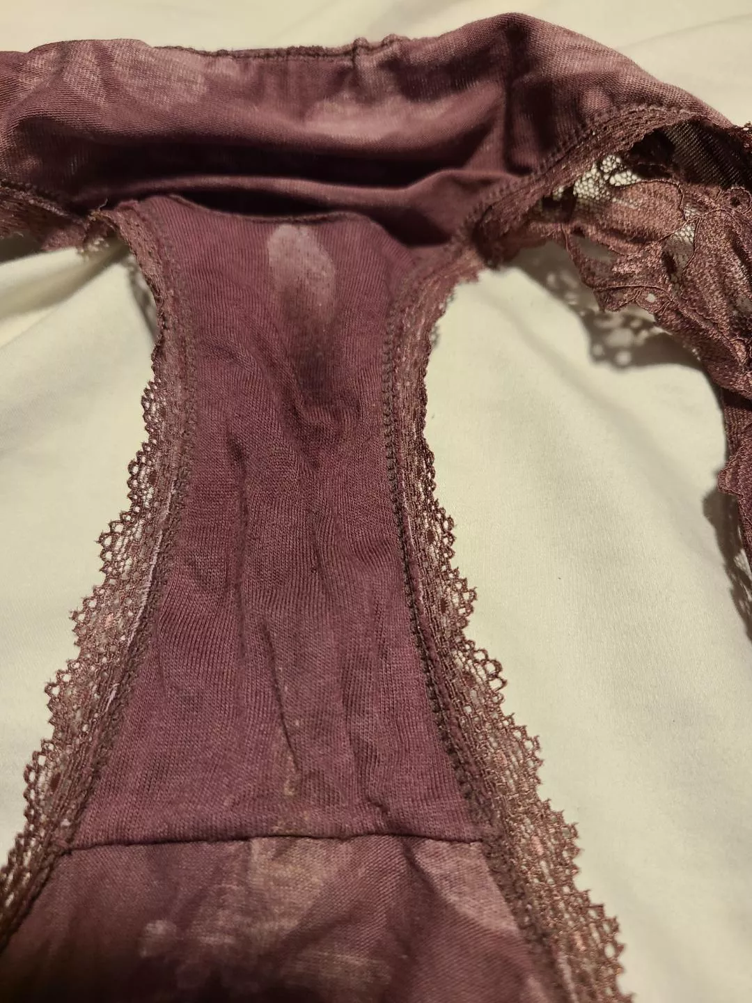 Small little pussy stain on these panties, and they smell perfect 😊 posted by drummer3088