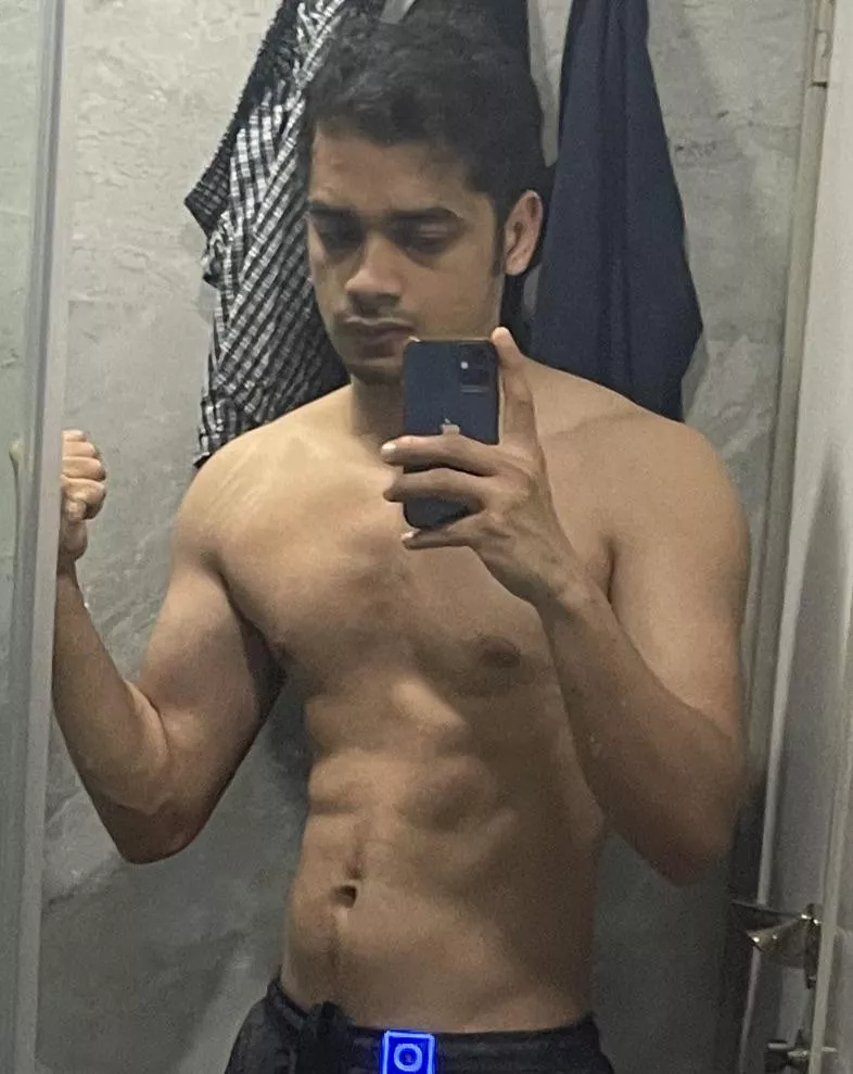 Small pec bf posted by II_Sahil_Jane_II