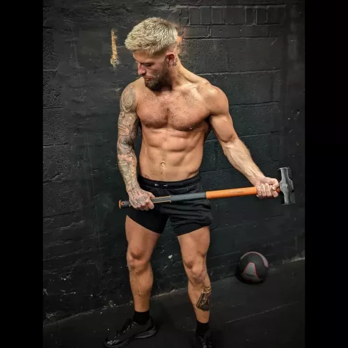 Smashing my circuit class. Summer body come at me 💪🏼 by scott_hudson_fitflex