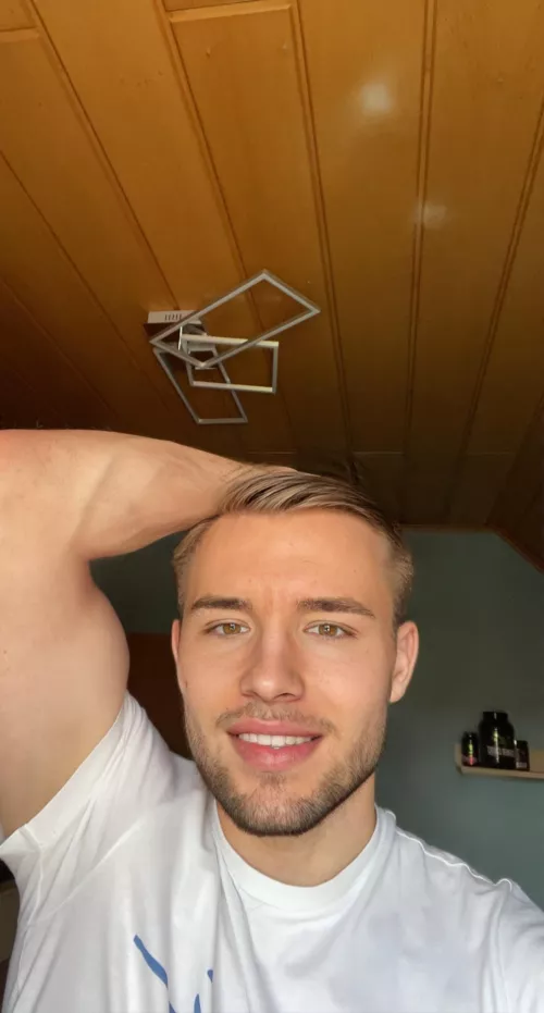 smile for you by blondboyjan