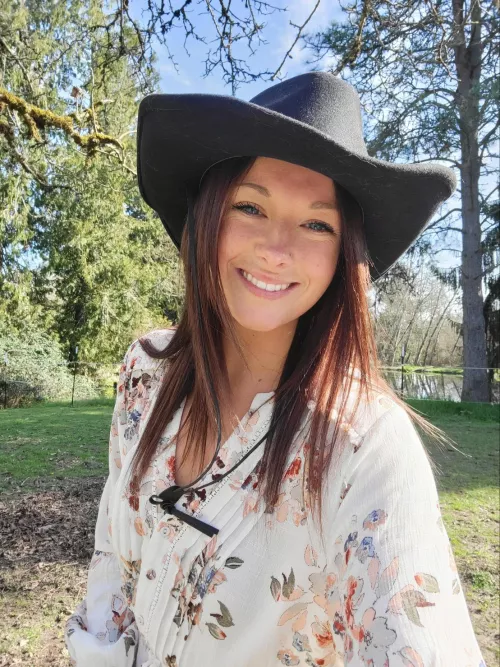 Smile, it's Friday! by thatcuntrygirl524