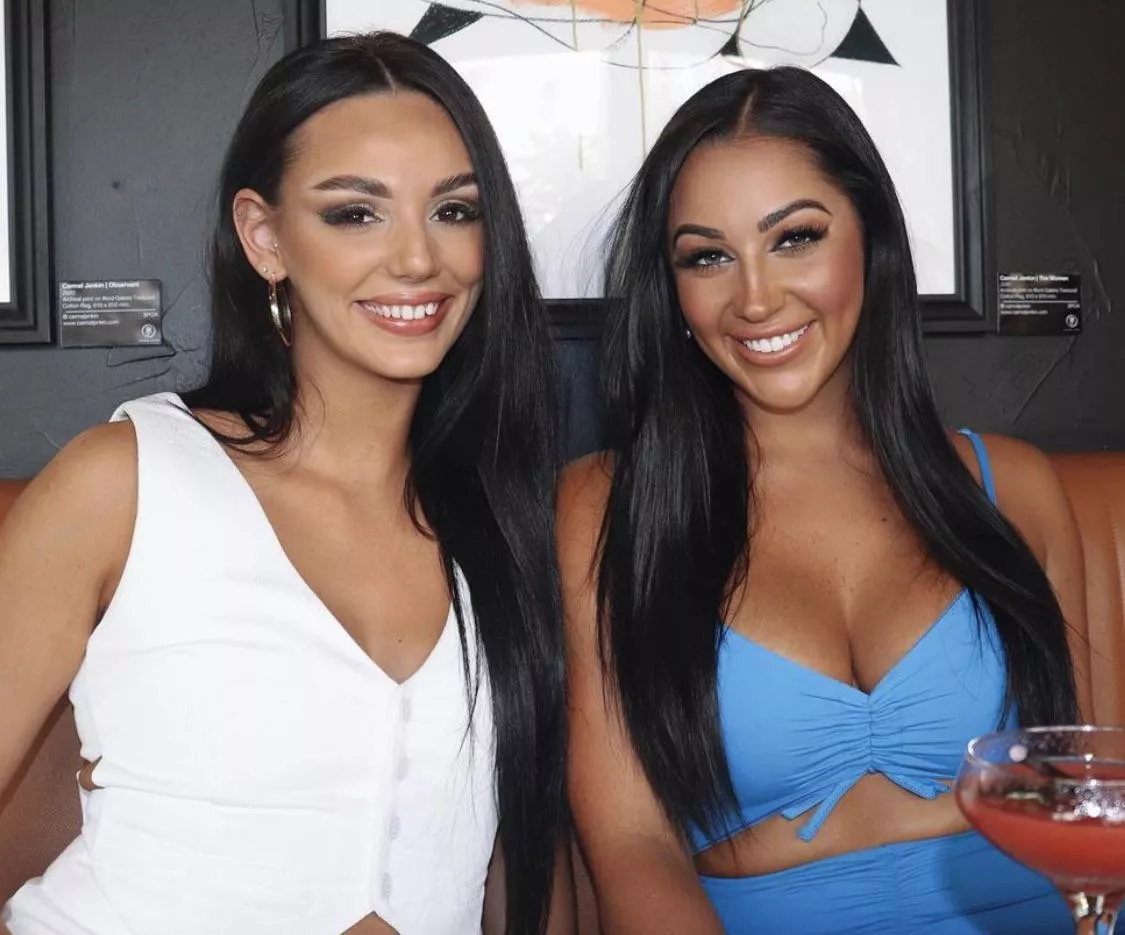 Smiles posted by round_plastic