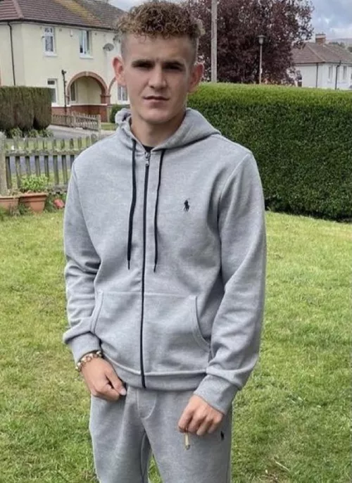 “Smokin in his Trackies outfit” … by neilfromsydney2003