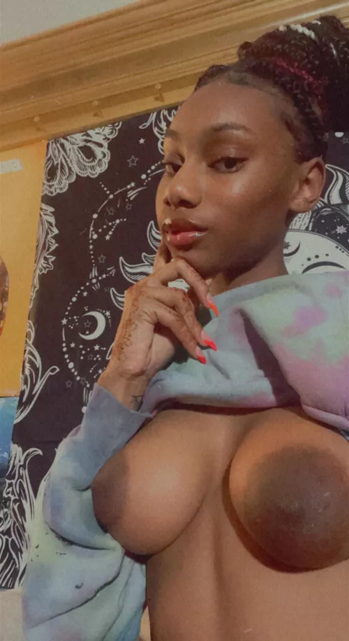 Smooth and soft 🖤✨ by Chibiu_Mochaa