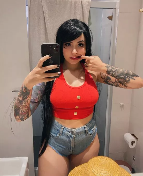 Snack or smack? posted by Flahsuicide