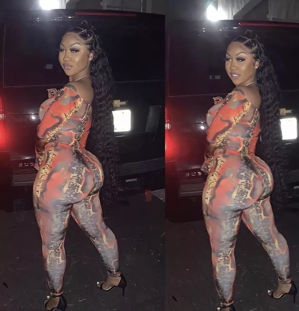 SNAKE SKIN BOOTY posted by XGALLERY