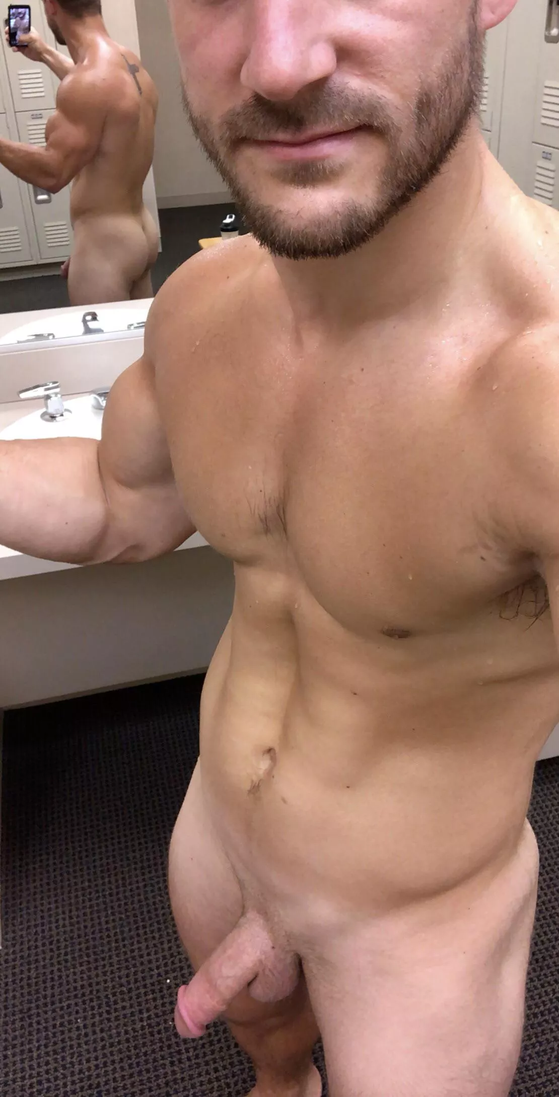 Snapping posted by gaypicsposter_