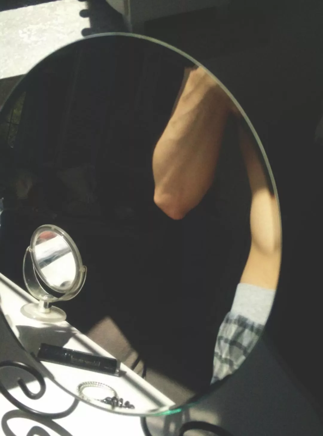 sneak peek posted by NecessarySaily