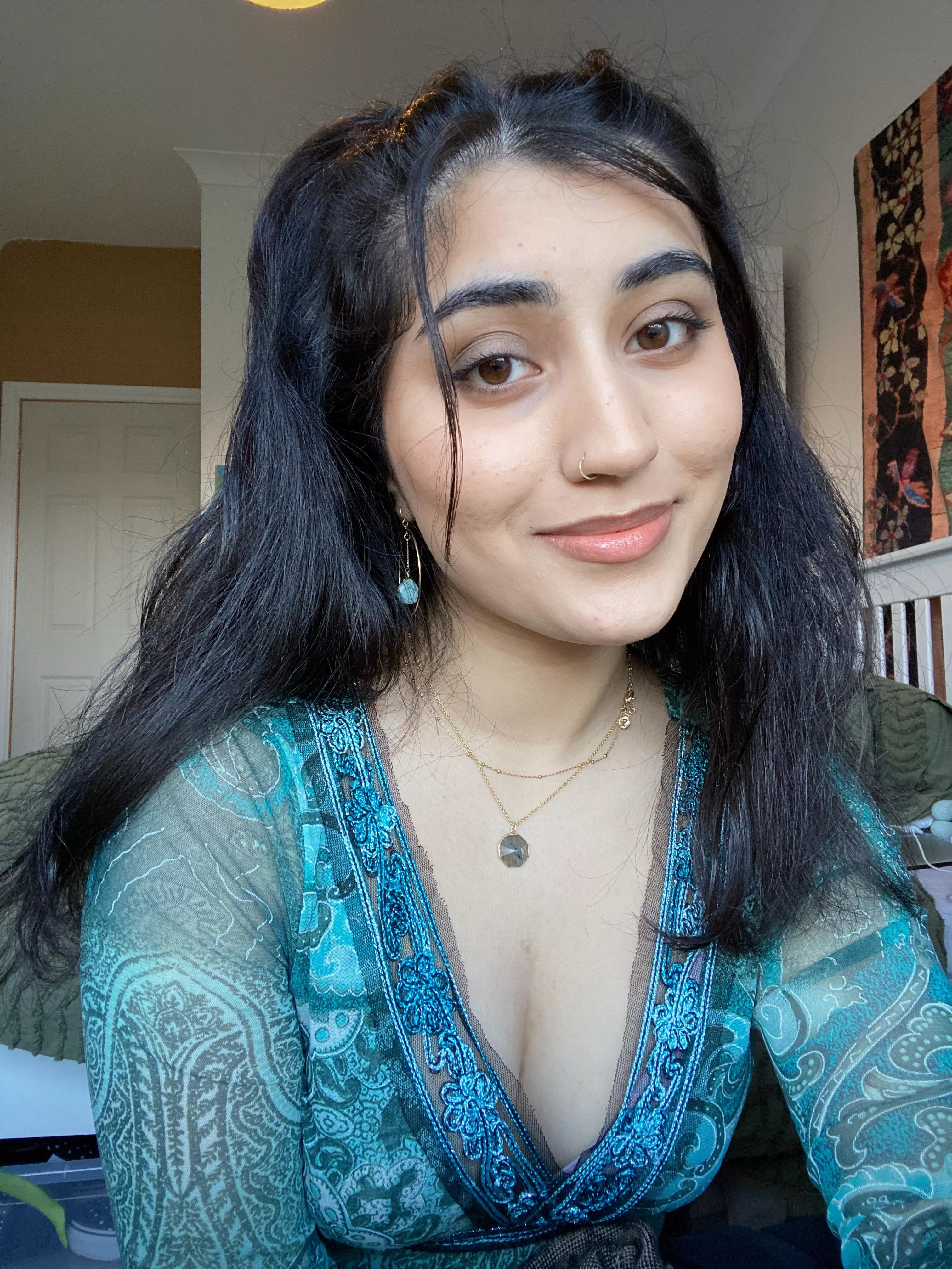 sneaky peak! [21] [f] posted by velvetthoughts