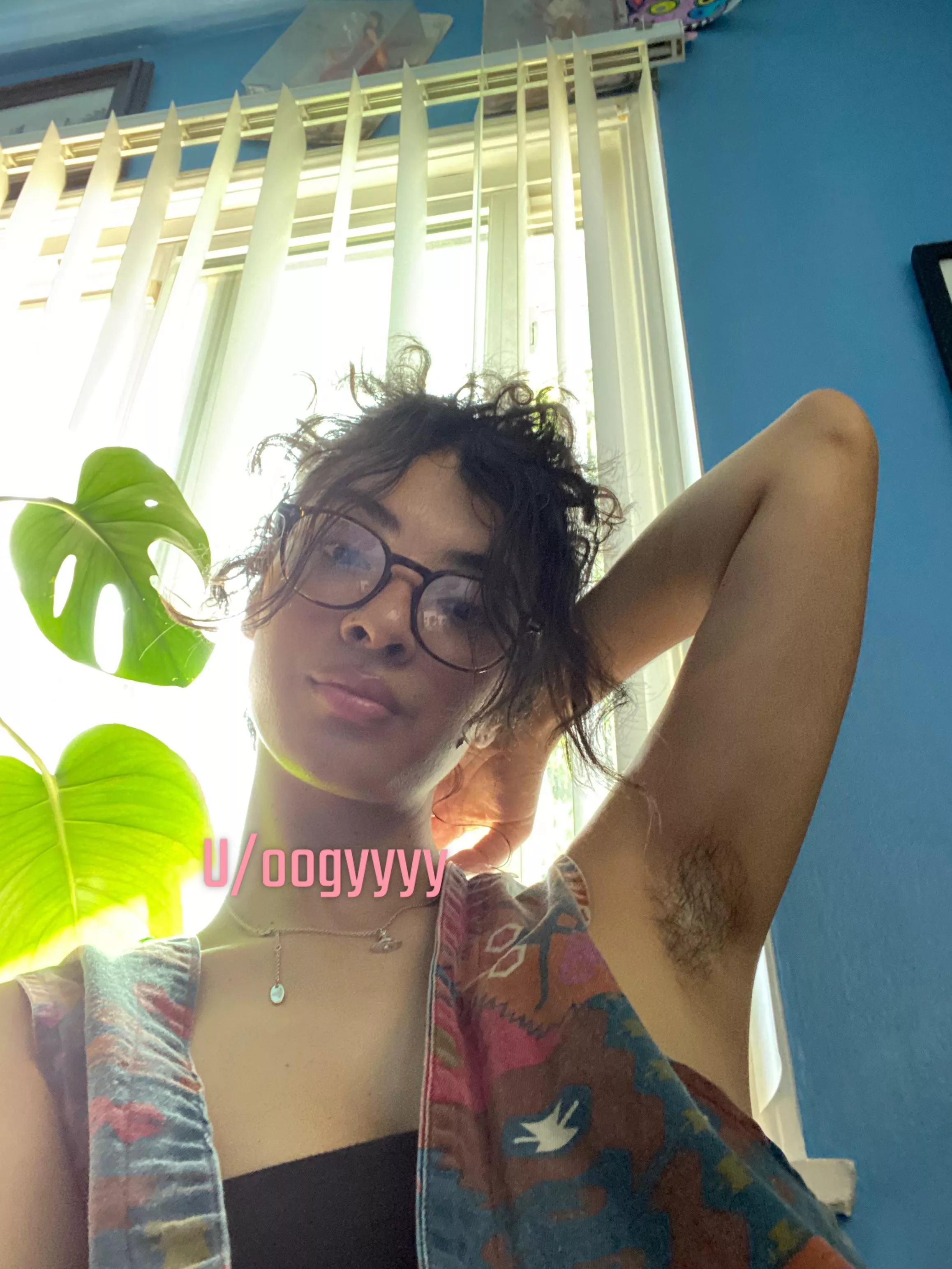 Sniff posted by Oogyyyy