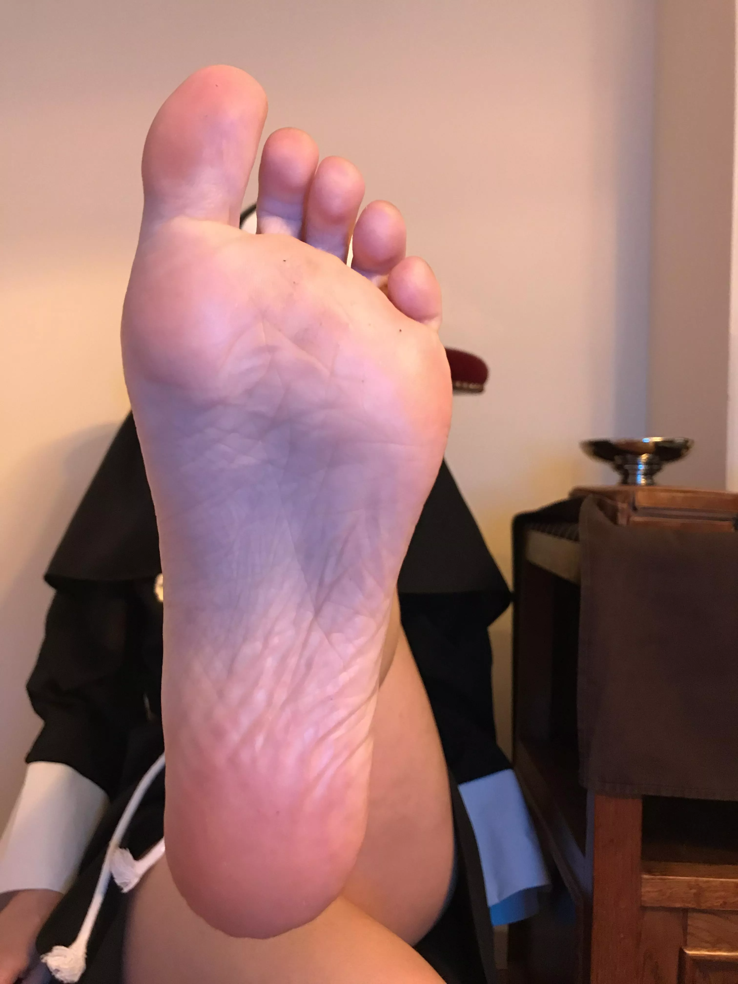 Sniff it babe 🙏🏻🥵 posted by SisterMaryAss