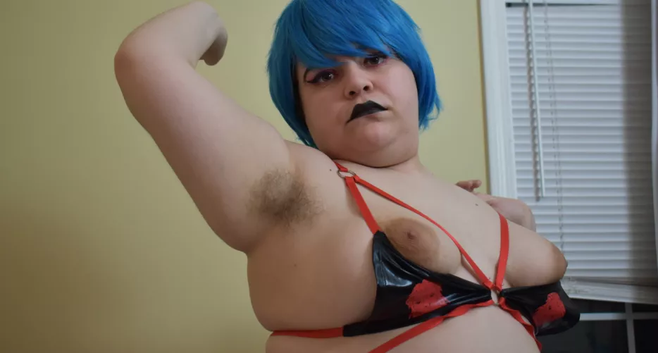 Sniff my pits and lick my tits ;) by scoobsboob