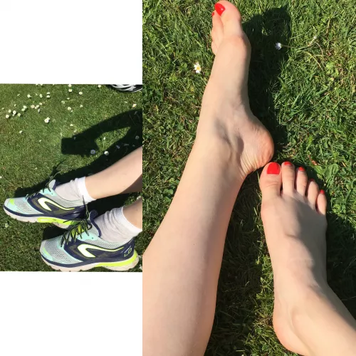 Sniff my sweaty feet! by FollowTheMaskedBunny