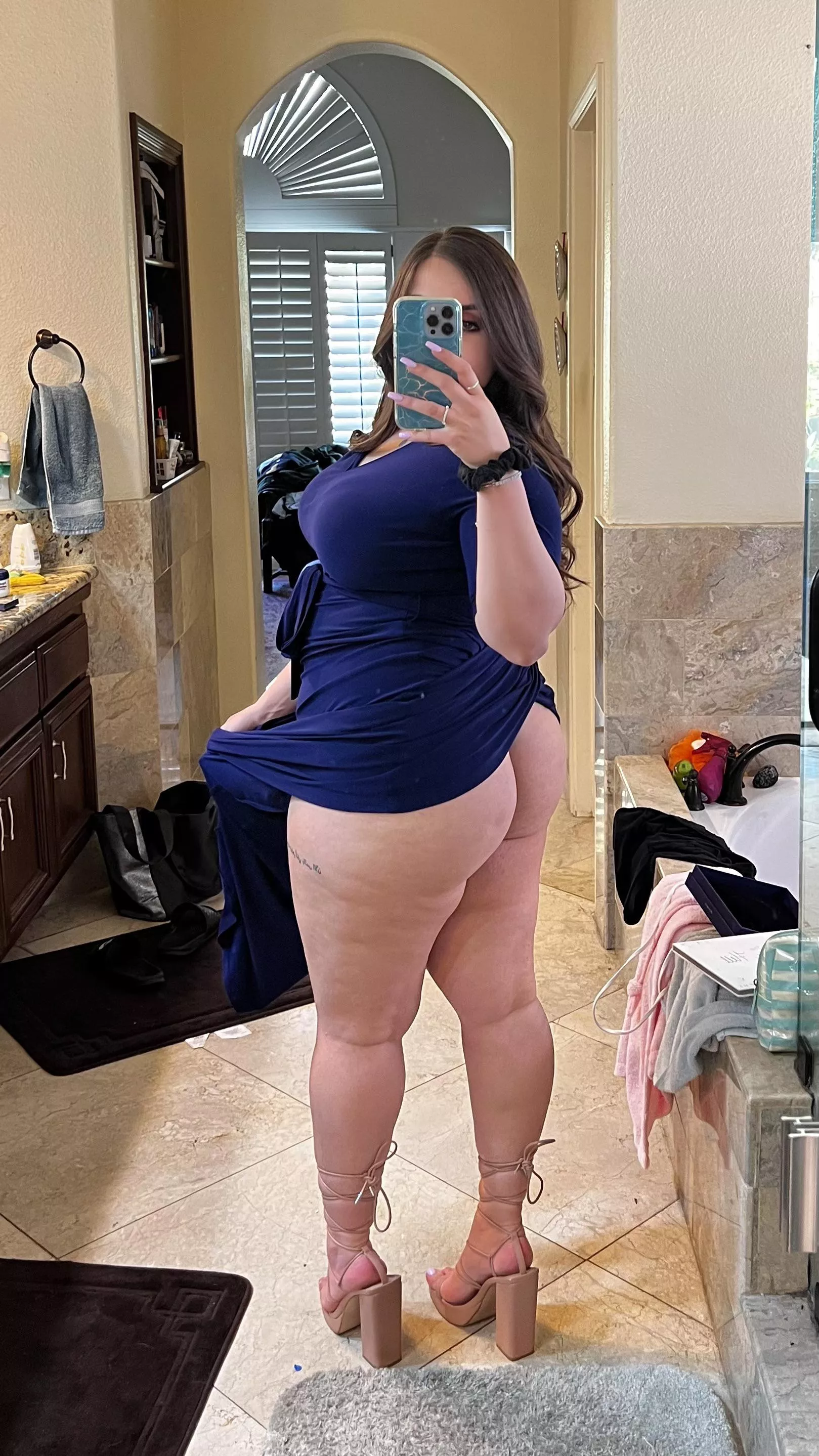 snuck away from a family party to take this posted by IraqiFootMine