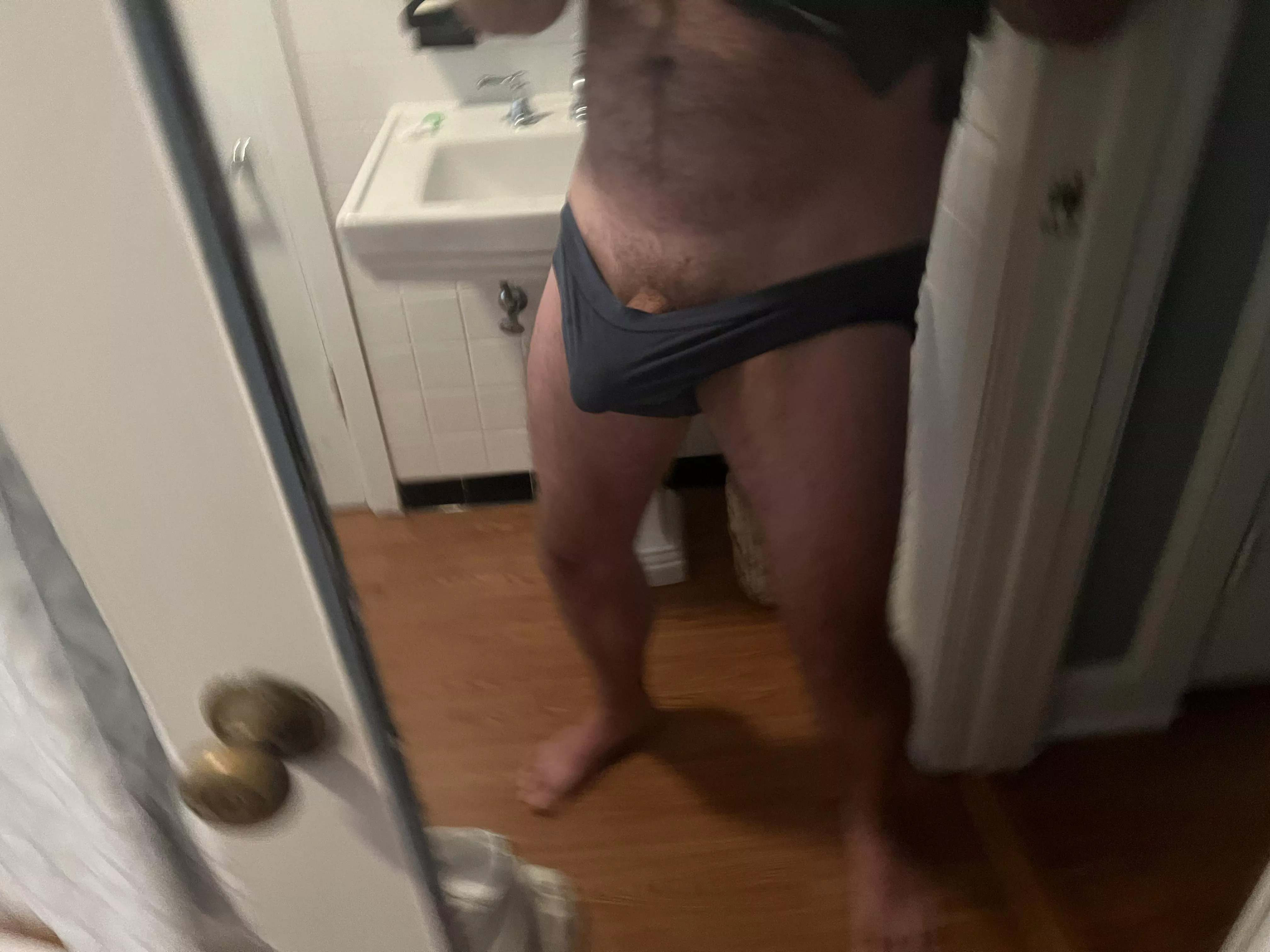 Snuck her panties for a quick moment. posted by thomassterns