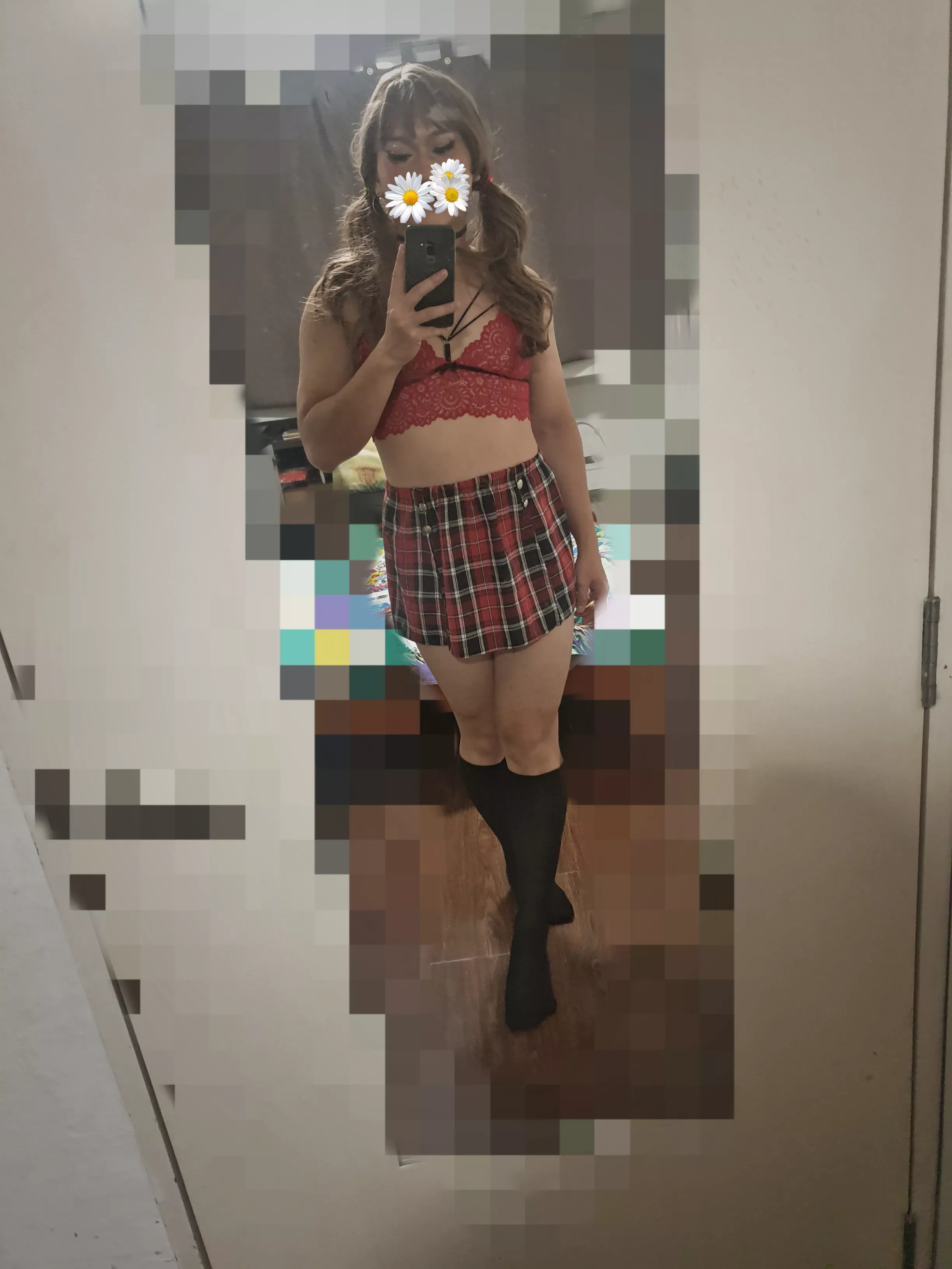 so bored and horny posted by asiansissychrissy