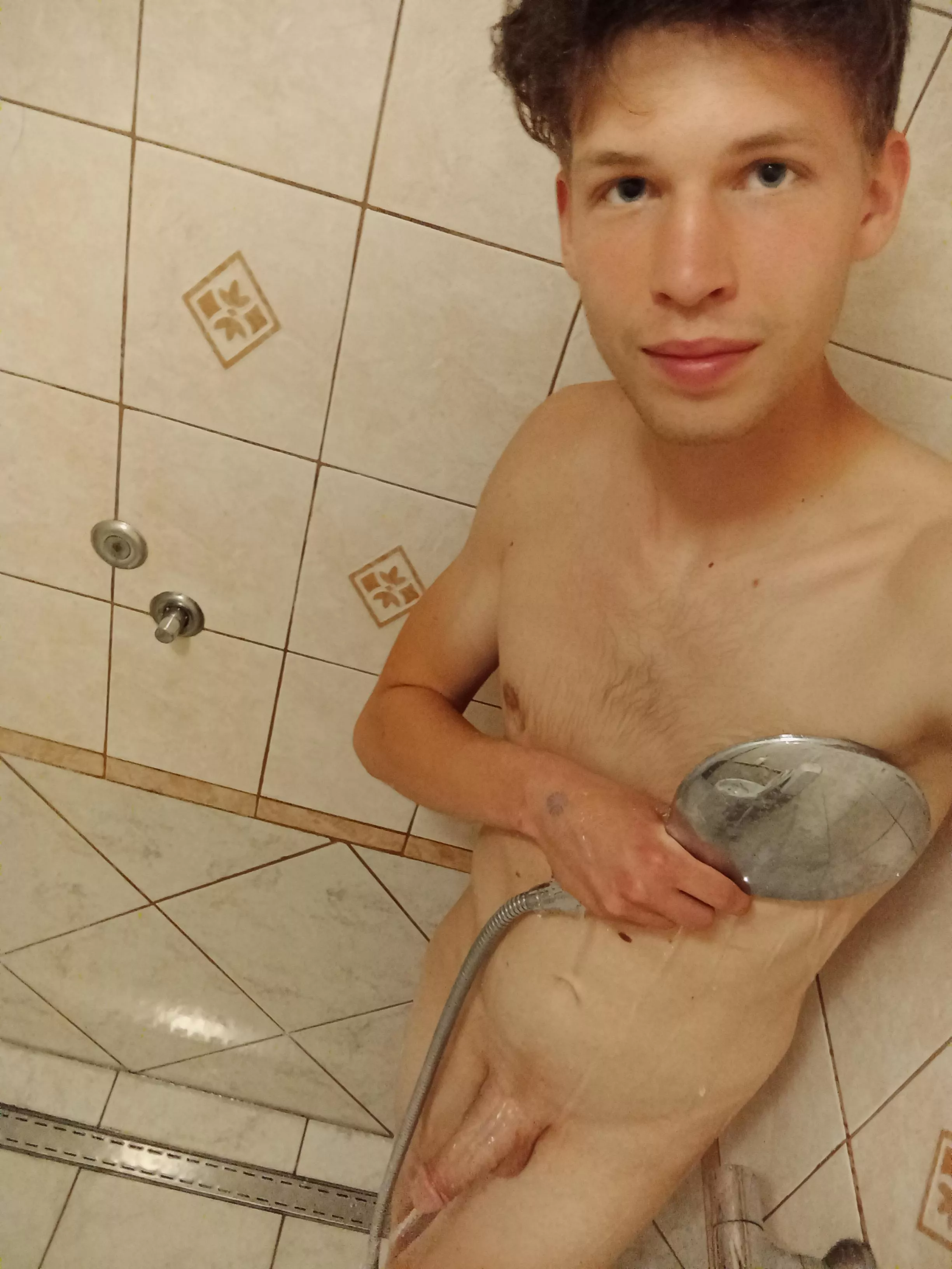 so fresh and so clean posted by goaea