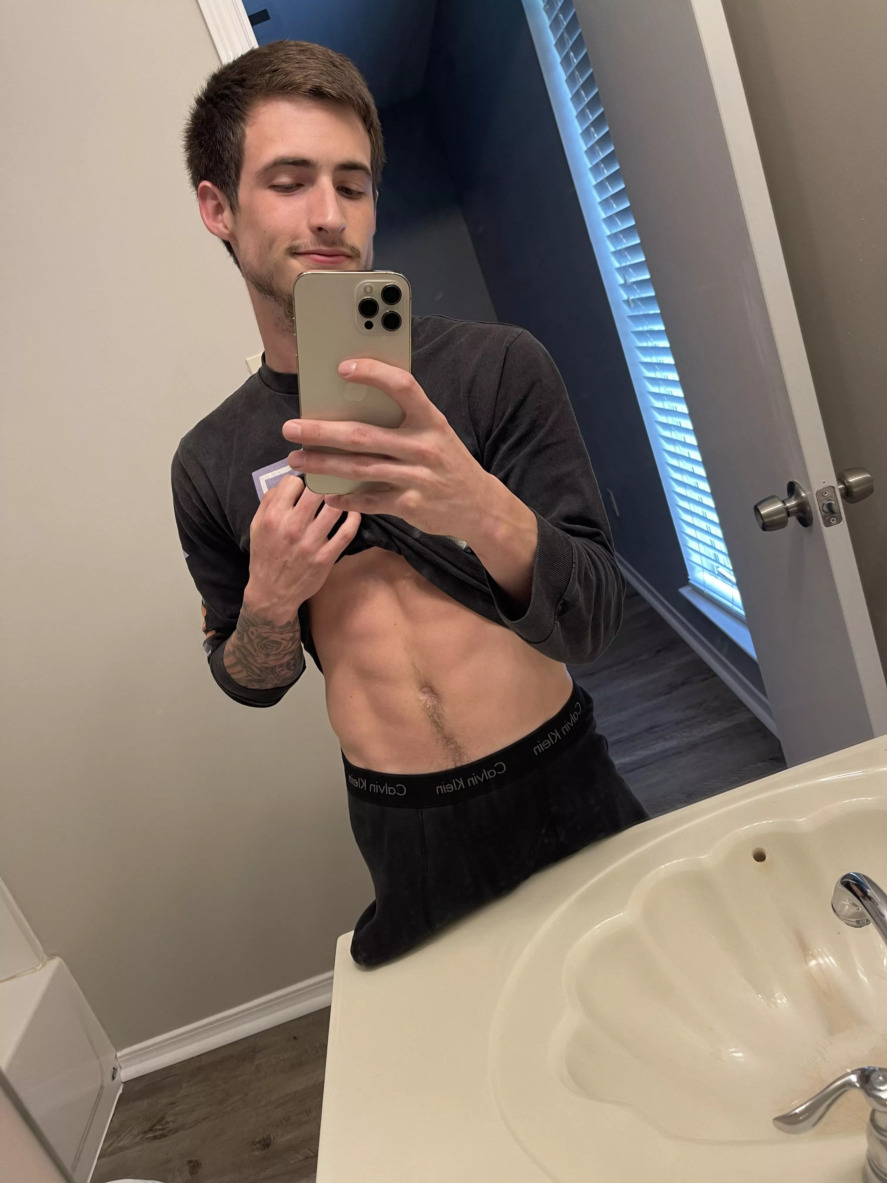 So fucking hornnyyyyyy😅😩 posted by MaxPriceOF