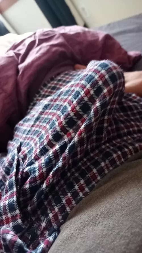 So horny. DM me to see the rest or chat and play ;) by Smoothdaddy7