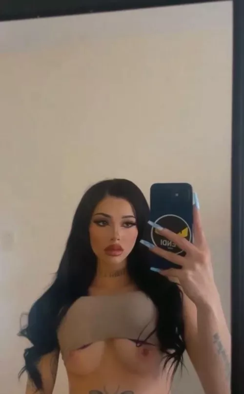 😳❤️🍑 So horny right know …. It’s free sub to my O.F link below get all my squirting vids & anal 🤪 snap is parrttiimeangel by angelbabyyxo