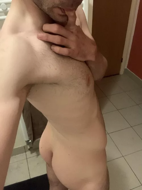 So horny today by hornyboy024