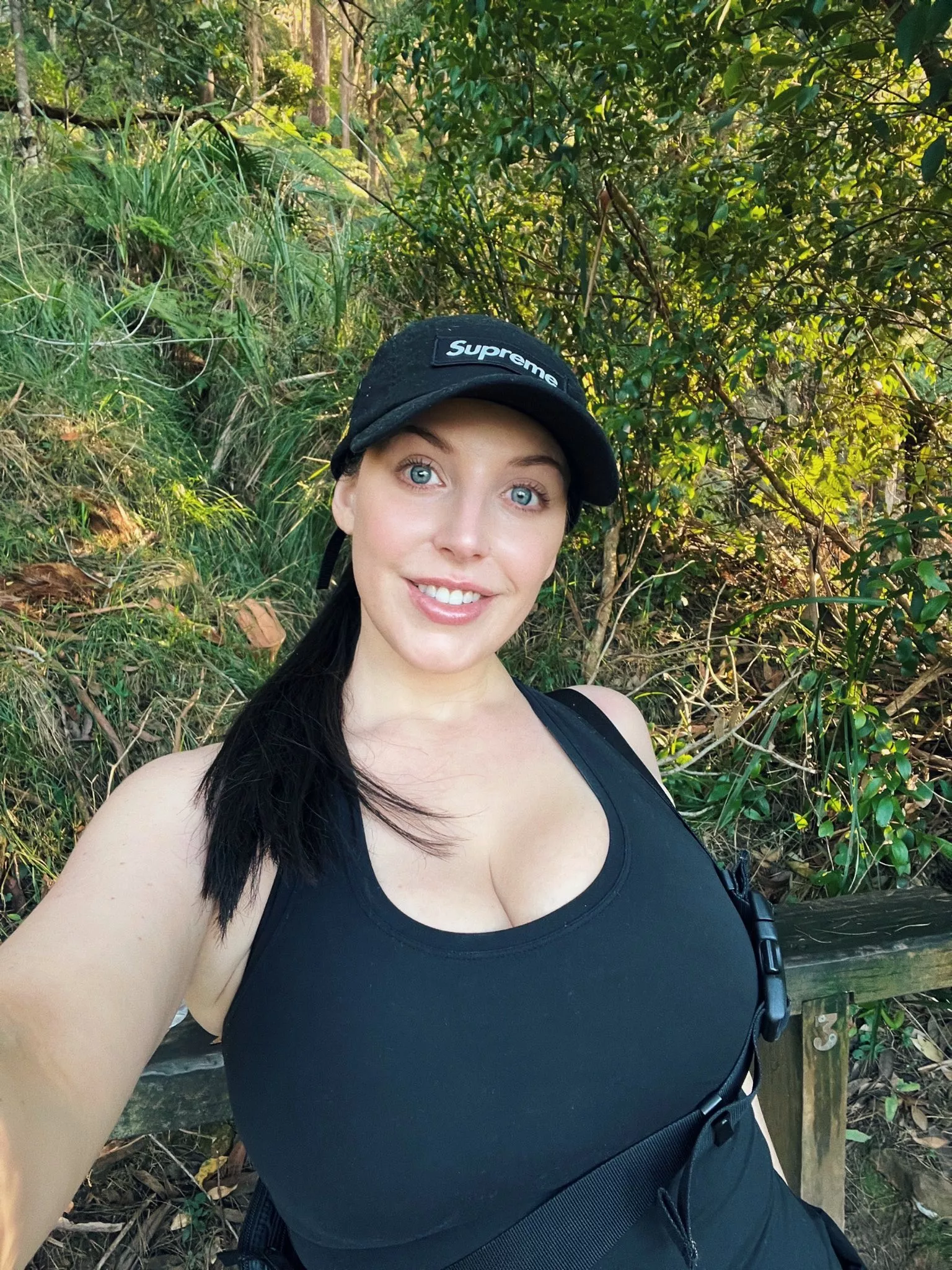 So hot 🔥 🤤🔥 posted by Familiar-Finish-3371