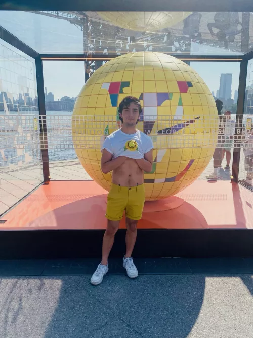 So hot in New York today, I could cook an egg on you by TheeSirIanLuca