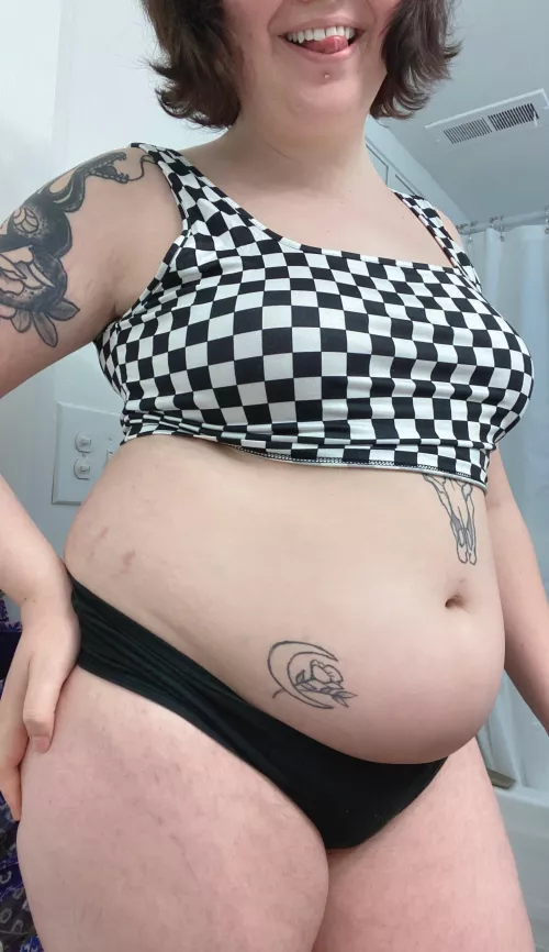 So I just ate a whole 3 pound pork tenderloin wrapped in prosciutto and wine sauce 🫠🫠🫠 250 here we come 🚂 ⚖️ by HeftyDoggy