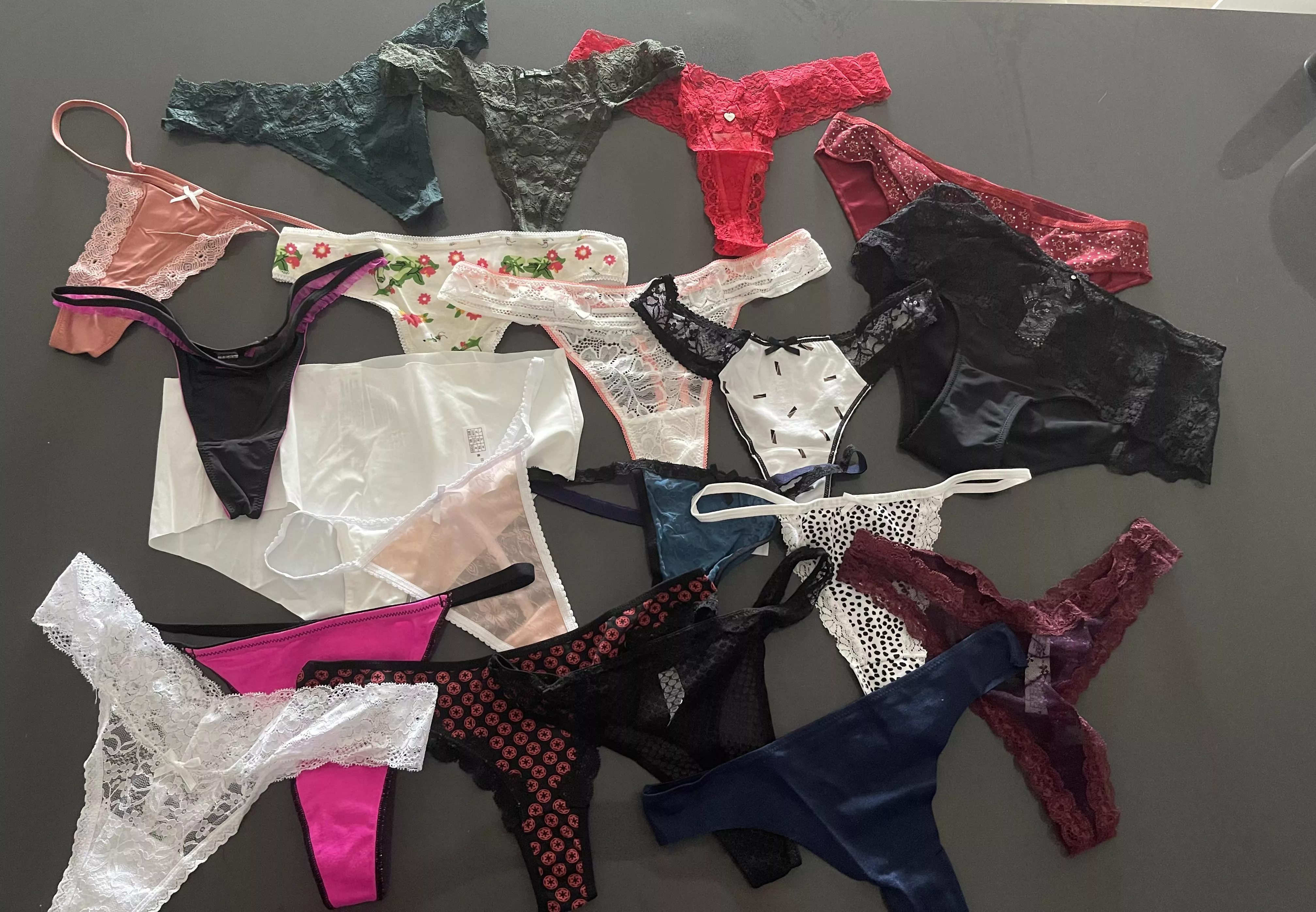 So many new options to choose from💦 what ones do you like?? 🥰 posted by MySecretCake