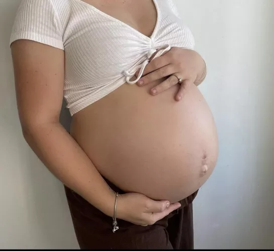 So neevous for this 🥺If this gets a lot of succes i will post my naked body in here by _asianhotwife_