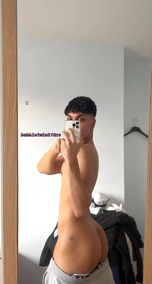 So… would you f*ck me? 😏 by bubbletwink18xo