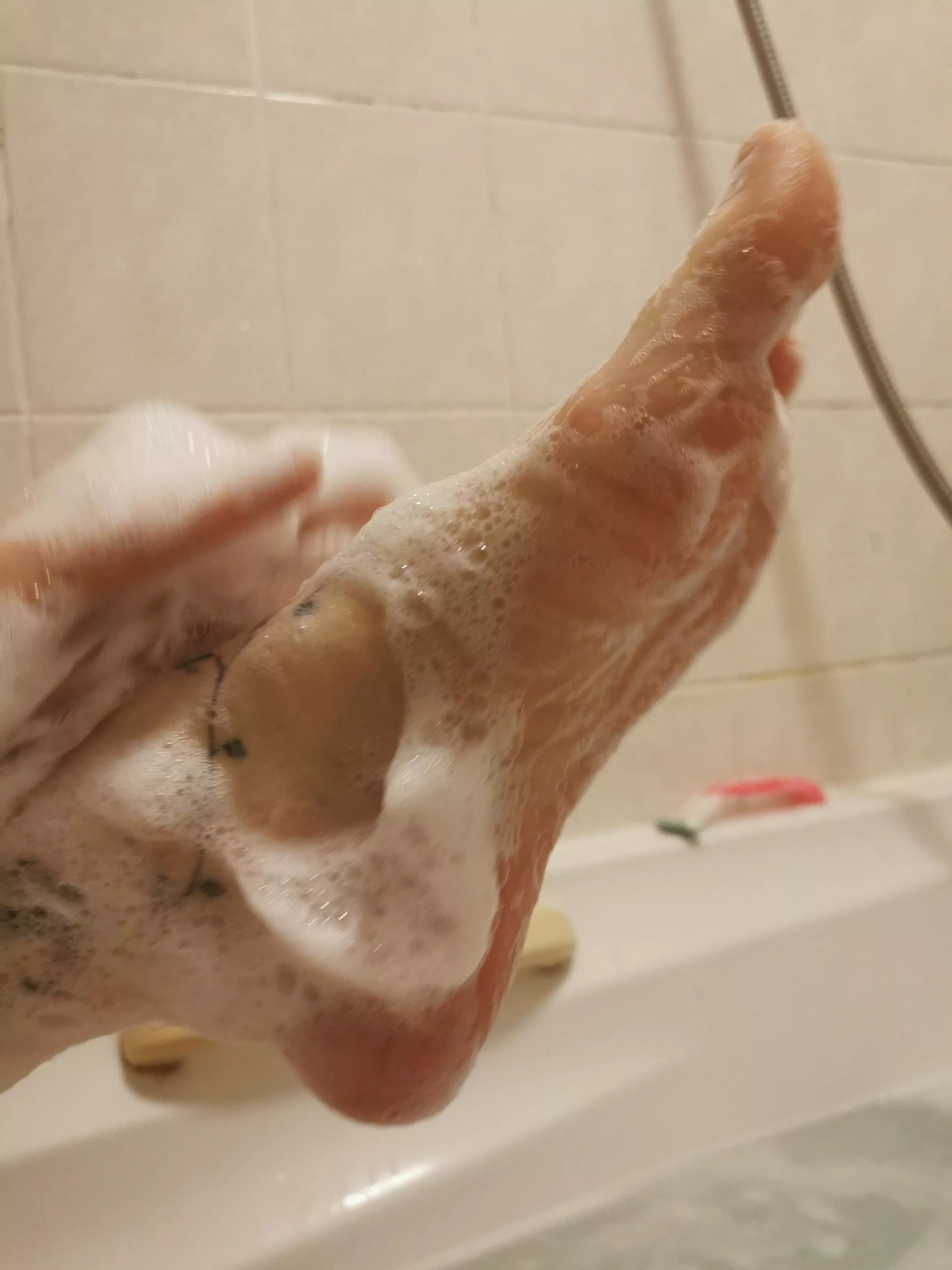 soapy feet 🙊 posted by Perfectfeet86