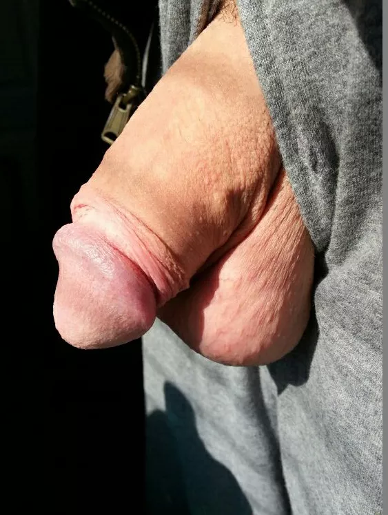 Soft chubby cock hanging out posted by kaajo825