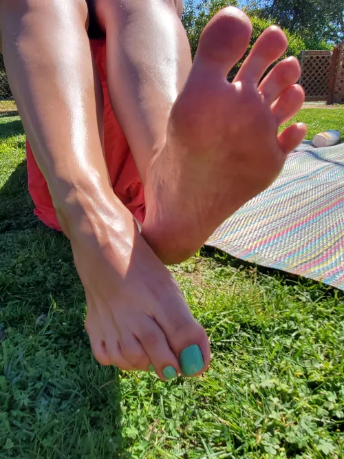 soles...or toes? by jessicaleighfeet