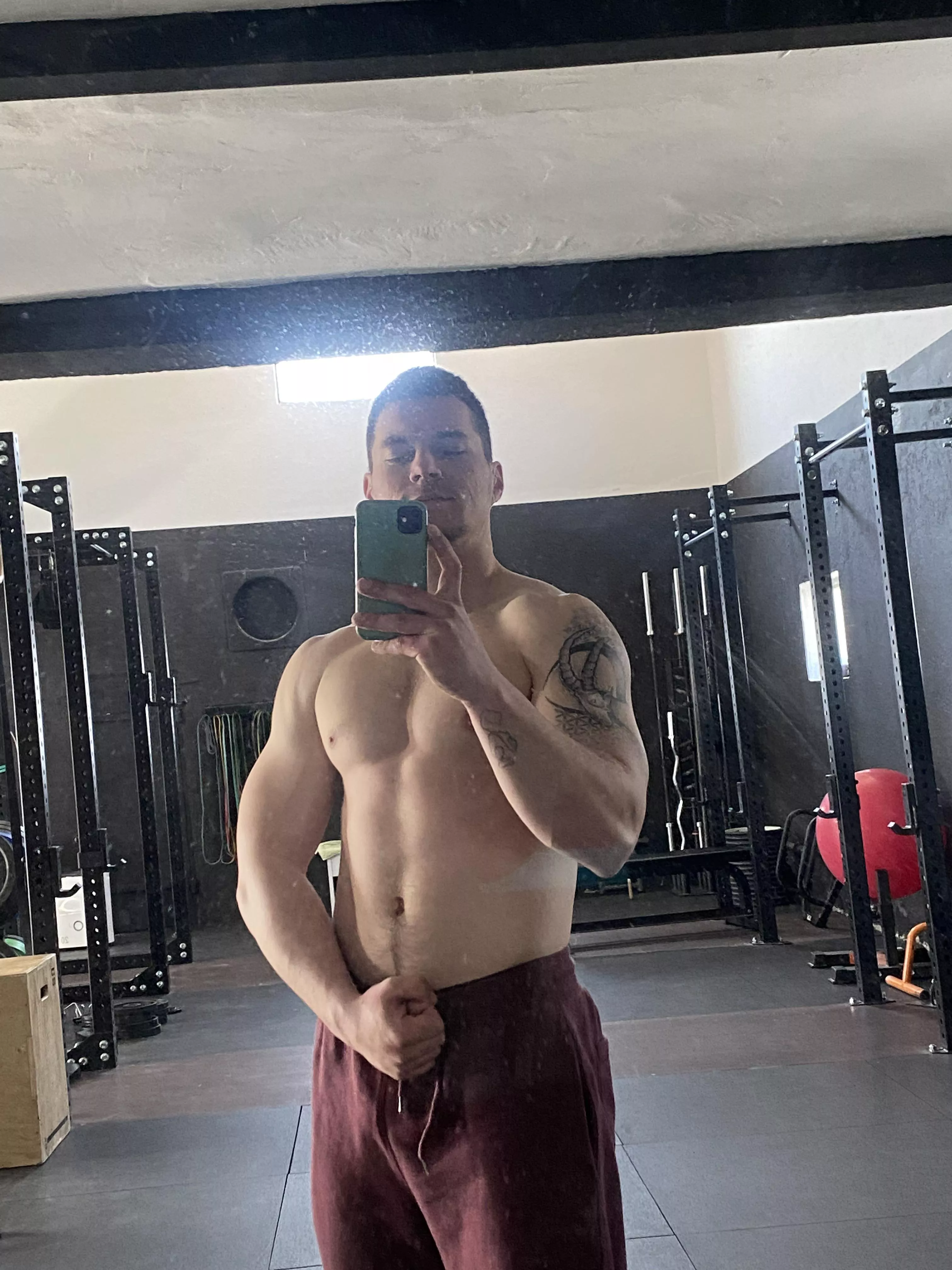 solid workout (m) posted by geniuzdota