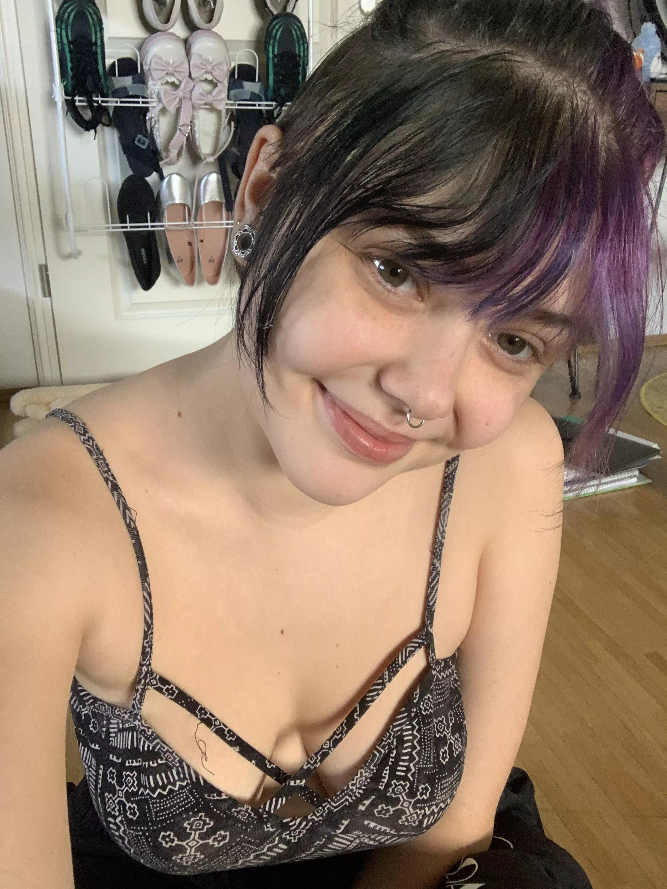 Some braless cleavage to brighten your day❤️ posted by TooZenToCare