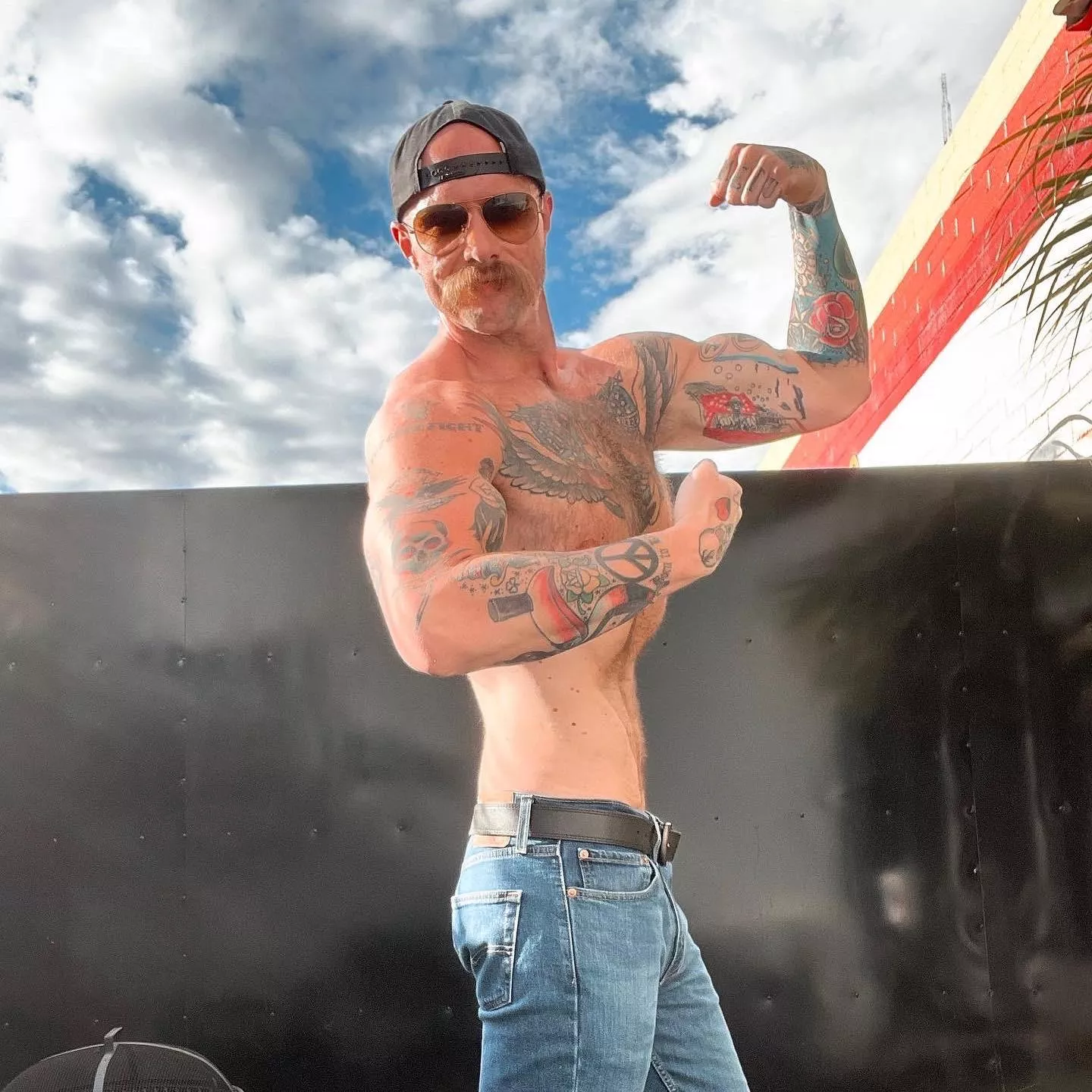 Some cake day flex 🖤🎂 posted by HansVonHung