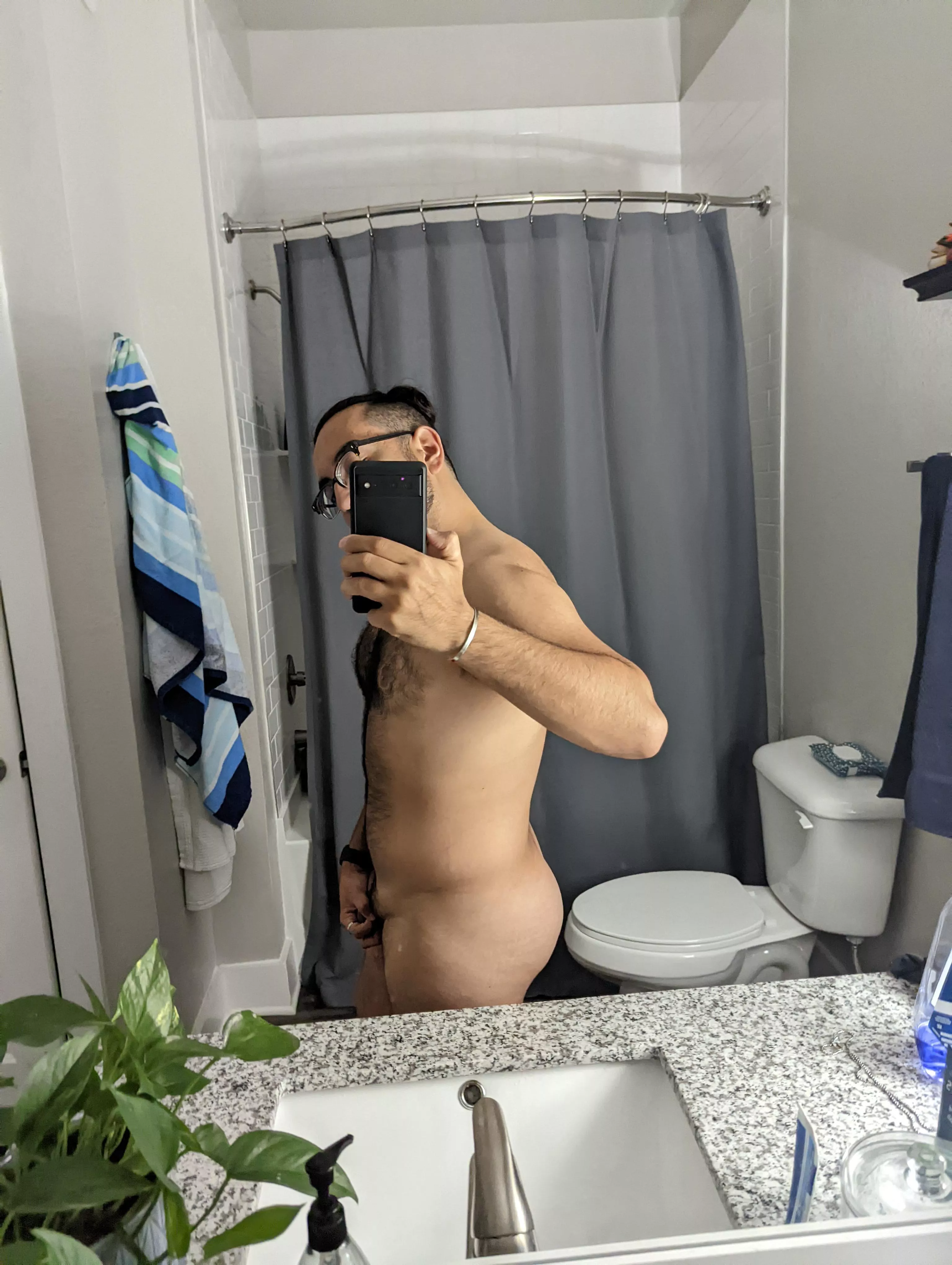 some good lighting in the bathroom posted by pr0nthrowaway94