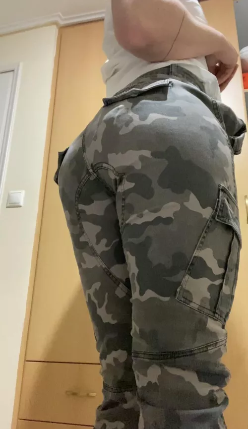 Some of my straight friends keep grabbing my butt and telling me that it’s huge.. do you think they want a taste? by Gr_femboy