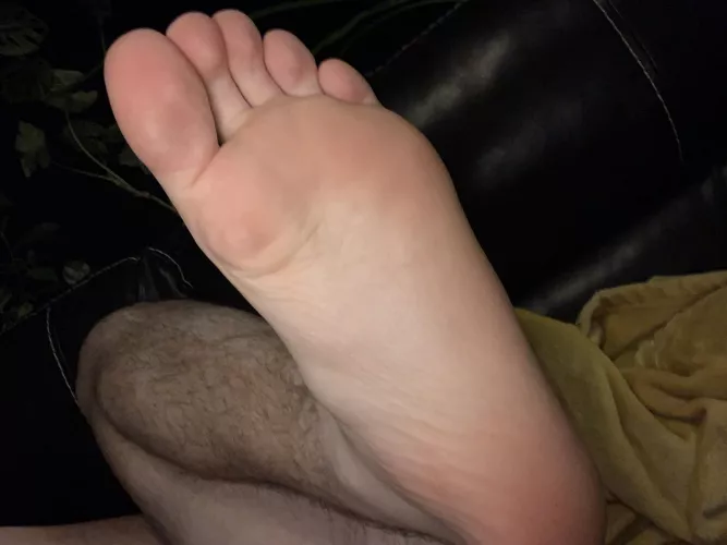 Some people tell me I have pretty feet. Never really explored foot stuff before but my curiosity is growing by buttmxnch